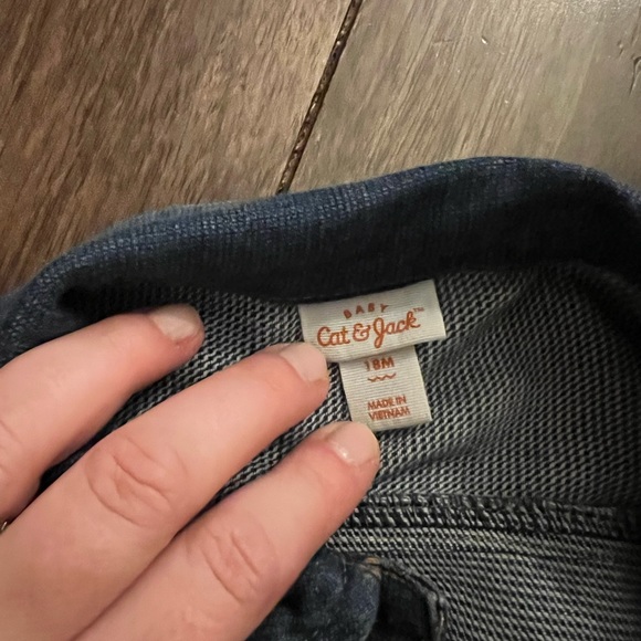 Toddler jean jacket with snaps. Super soft! - Picture 3 of 4